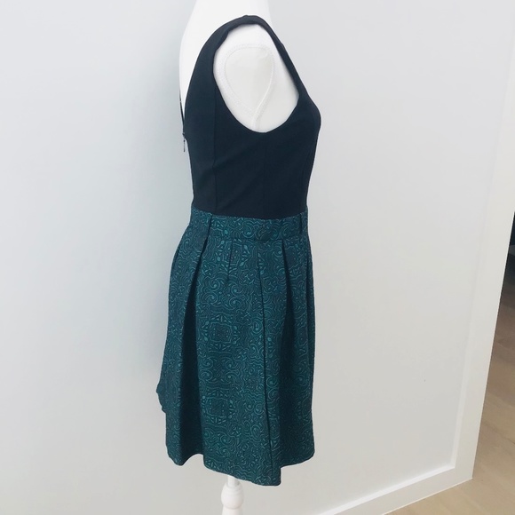FOREVER NEW size 10  mini dress with black top and green brocade skirt - Picture 9 of 13